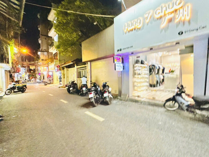 MẶT PHỐ NGUYỄN HY QUANG, HOÀNG CẦU . – KINH DOANH – Ô TÔ – Ô CHỜ THANG MÁY ĐỦ CẢ