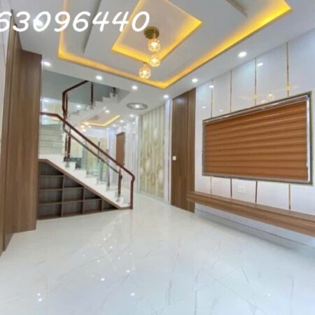 Bán nhà 4 tầng hẻm Dương Cát Lợi, 56m2, sổ hồng riêng, cách quận 7 chỉ 1km