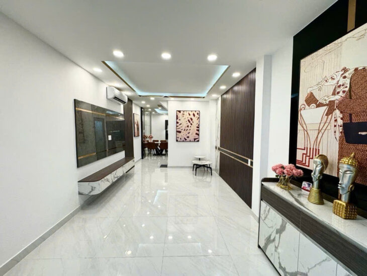 Bán Nhà Hẻm Huỳnh Tấn Phát Q7, 4 Tầng, 4PN, 56m2, Giá Chỉ 7.6 Tỷ, Sổ Đỏ!