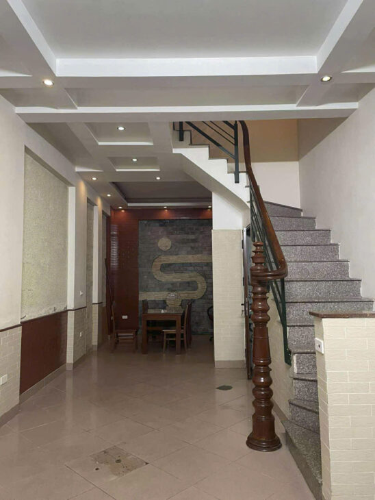 SIÊU PHẨM DUY NHẤT – PHÂN LÔ PHỐ TRUNG KÍNH TO – Ô TÔ NGỦTRONG NHÀ 46T2, 5 T, mt 4.2m 15.7 tỷ Cầu