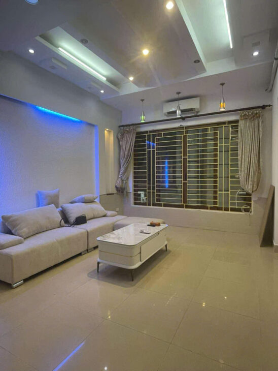 SIÊU PHẨM DUY NHẤT – PHÂN LÔ PHỐ TRUNG KÍNH TO – Ô TÔ NGỦTRONG NHÀ 46T2, 5 T, mt 4.2m 15.7 tỷ Cầu