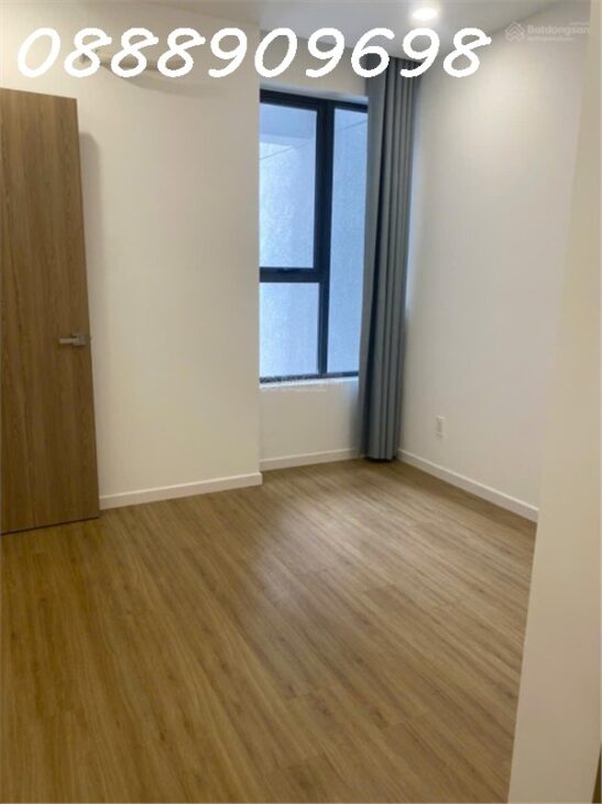 Chính chủ bán nhanh căn 70m2(2pn + 2wc) 3tỷ100. Tầng đẹp view thoáng. Đã có sổ. Hỗ trợ vay Bank