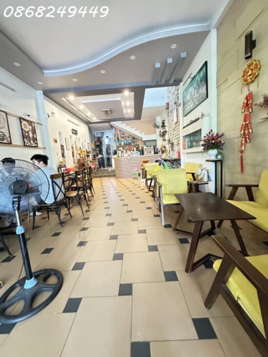 ????Mặt tiền Ngô Quyền Đoạn gần Cầu Sông Hàn cho thuê 1 tháng 60 triệu/ tháng.