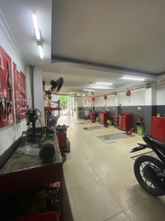 GẤP BÁN MẶT TIỀN QUỐC LỘ 50 ĐANG CHO THUÊ 20TR/THÁNG – 165m2 5,5 X 30 – 3 TẦNG BTCT – CHỈ 10 ĐỒNG
