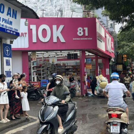 NHÀ MỚI–NỘI THẤT ĐẸP–XÂY CHẮC CHẮN – NGÕ THÔNG – CÁCH 20M RA Ô TÔ_ 5 TẦNG – 31M2-9,5 TỶ.