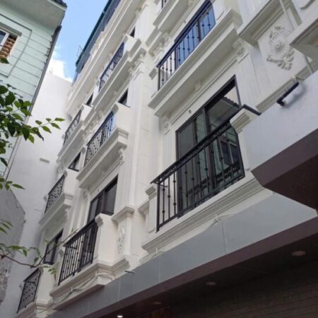 Nhà 5 Tầng Ngô Gia Tự – Mặt Tiền 3.8m, Ô Tô Đỗ Cửa – Đẹp Long Lanh, Ở Ngay