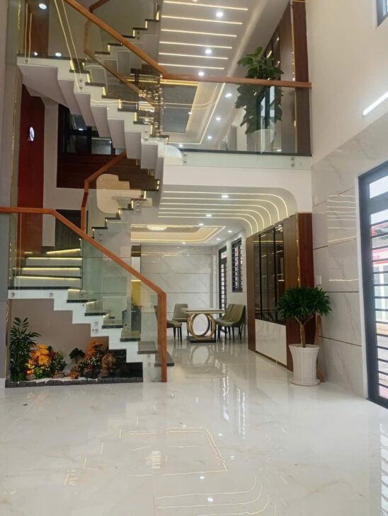 Góc 2 MT Hxh – Chiến Lược – Bình Trị Đông – Bình Tân – 71m2 – 5T – 5PN – Chỉ 7Ty