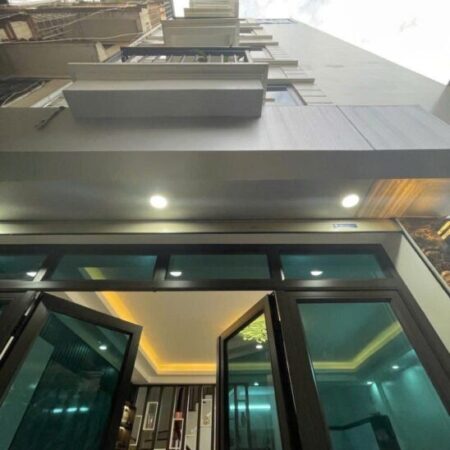 siêu phẩm Kim Mã, Ba Đình, 42m2, nhà 5 tầng, thiết kế hiện đại, ngõ thông gần phố, full công năng