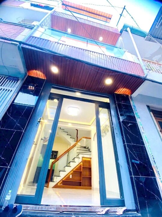 Nhà 3 tầng hẻm Dương Bá Trạc P. Chánh Hưng. Giá 4,28 tỷ