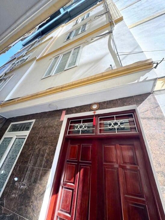 Cơ Hội Sở Hữu Ngôi Nhà 5 Tầng 35m2, 3 Phòng Ngủ – Vị Trí Vàng Quận Hoàng Mai – Chỉ 7.95 Tỷ!