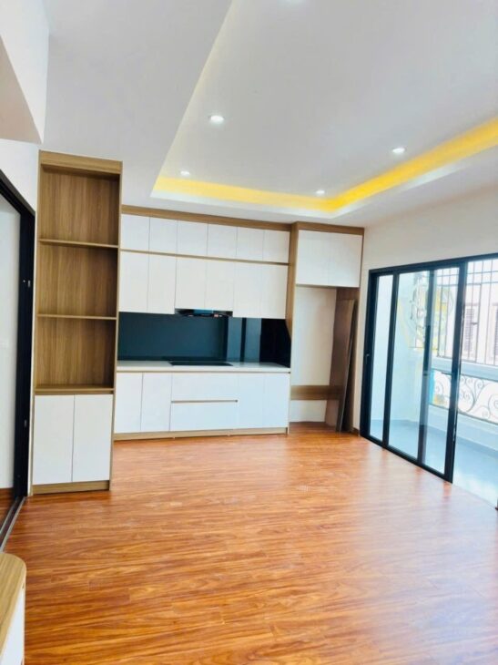 ĐẦU TƯ GIỮ TIỀN – XUÂN LA – 50M² – 5 TẦNG – NGÕ Ô TÔ – 13.9 TỶ