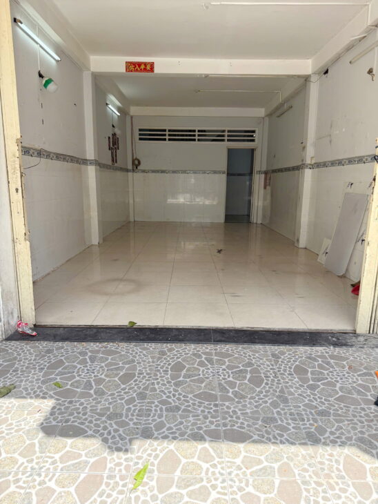 Cho thuê NNC 3 tầng MT đường Tùng Thiện Vương P11. Q8. Giá 17 triệu
