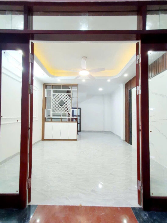 NHÀ ĐẸP MỚI TINH . Cổ Nhuế – Bắc Từ Liêm 35m 6 tầng mặt tiền 4,3m 7,25 tỷ sổ đỏ vuông vắn cất két