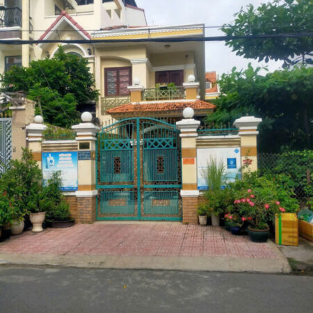 BIÊT THỰ Bình Chánh, ĐƯỜNG SỐ 10 , 6x24m, 4 tầng, 4PN, SH, 16 tỷ. BIÊT THỰ Bình Chánh, ĐƯỜNG SỐ 10 , 6x24m, 4 tầng, 4PN, SH, 16 tỷ.