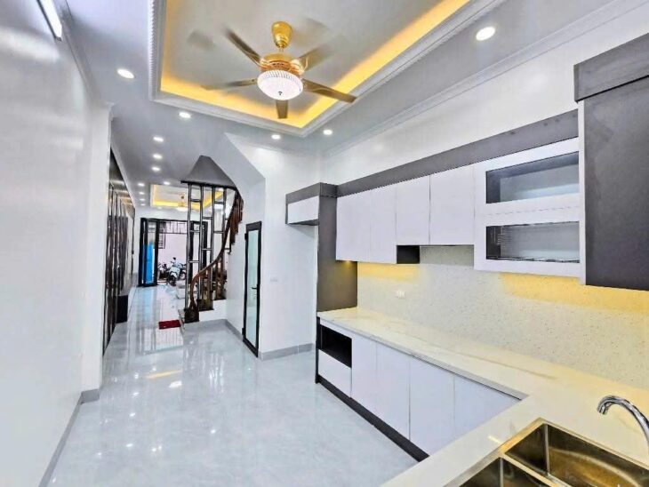 Cơ Hội Sở Hữu Nhà 5 Tầng 45m2, 4 Phòng Ngủ – Trương Định, Hai Bà Trưng – Chỉ 7.5 Tỷ!