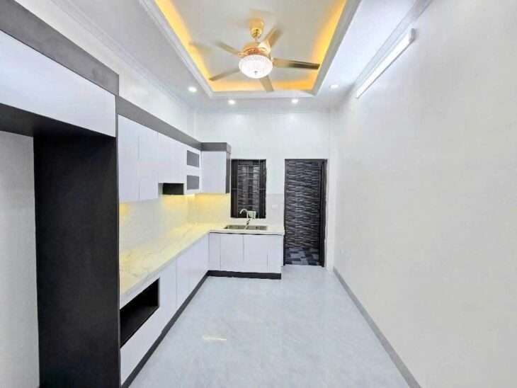 Cơ Hội Sở Hữu Nhà 5 Tầng 45m2, 4 Phòng Ngủ – Trương Định, Hai Bà Trưng – Chỉ 7.5 Tỷ!