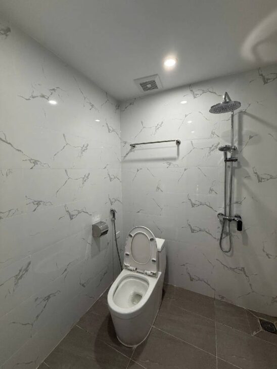 SIÊU PHẨM MỚI KÍNH KONG – FULL NỘI THẤT- NGÕ 3M BA GÁC ĐUA – VÀI BƯỚC RA PHỐ _ 5TẦNG – 30,5M2 –