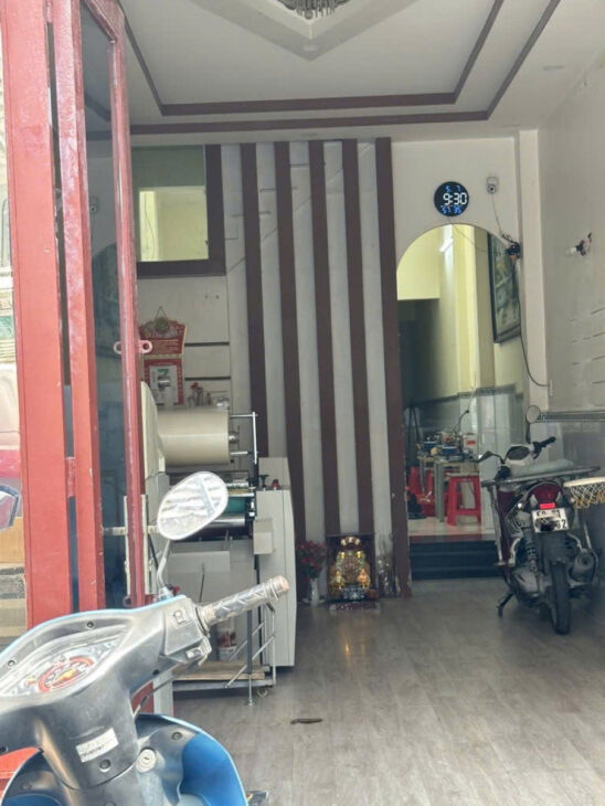 Nhà Mặt tiền Vuông 2 tầng, Đường Ôtô né, 95m2 – Trung Mỹ Tây 3 Q12