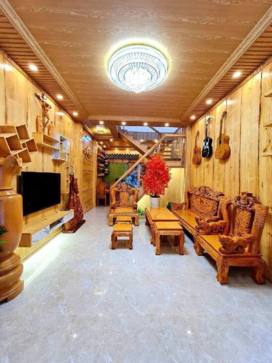 Nhà ốp Gỗ 2 tầng HXH 40m2, Vuông – Đường số 2 QV