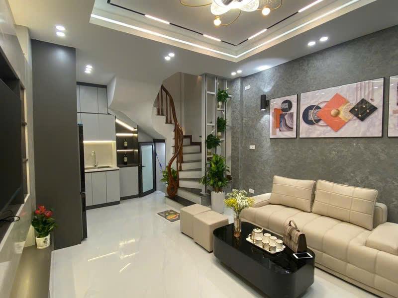 🏡 TRƯƠNG ĐỊNH – 40M² – NHÀ ĐẸP 5 TẦNG – 4 NGỦ ĐỦ CÔNG NĂNG