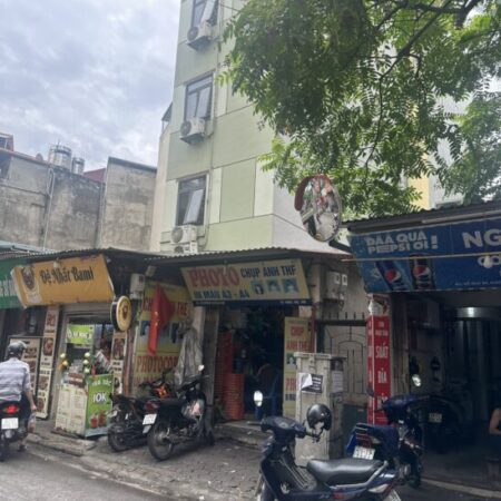 NHÀ MẶT PHỐ GIÁ RẺ BẤT NGỜ – Ô TÔ ĐỖ CỬA- SIÊU HIẾM- KHÁCH XEM LÀ CHỐT_NHÀ CẤP 4-32M-6,5 TỶ