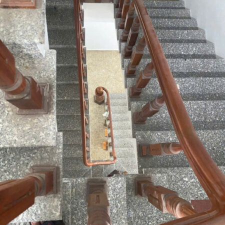 bán nhà 4 tầng trung tâm trần hưng đạo ngay gần cf cộng, đường oto thông rộng, 65m2