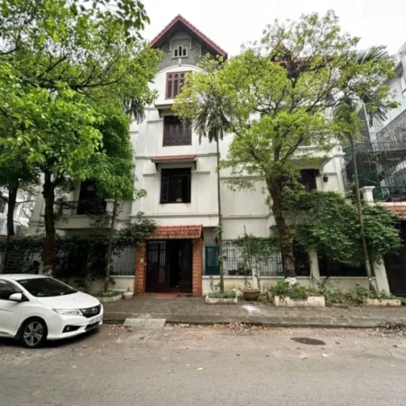 HIẾM -BÁN BT MẶT PHỐ VĂN QUÁN 135Mx4 tầng MT 27m, Lô Góc, Kinh Doanh tốt 38.5 tỷ.