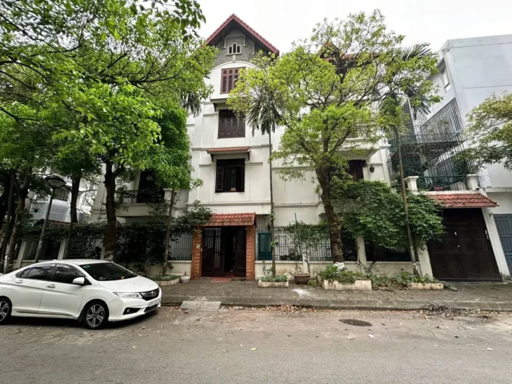 HIẾM -BÁN BT MẶT PHỐ VĂN QUÁN 135Mx4 tầng MT 27m, Lô Góc, Kinh Doanh tốt 38.5 tỷ.