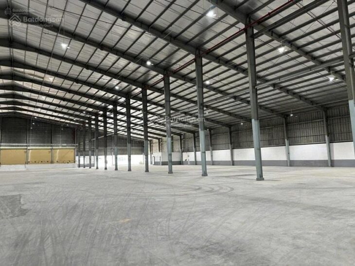 Cho thuê kho xưởng 1.700m² KCN Tân Bình gần Trường Chinh nền bê tông, PCCC đầy đủ