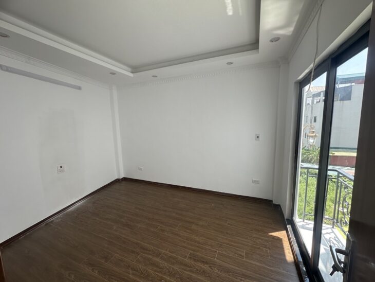 NHÀ 5 TẦNG MỚI ĐẸP – NGÕ THÔNG RỘNG – Ô TÔ CÁCH 5M – TRUNG TÂM PHÚC LỢI!