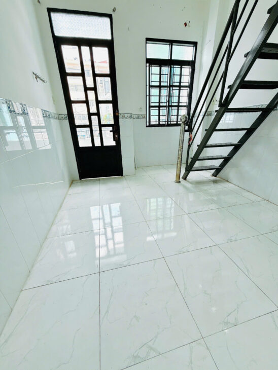 Nhà Trệt, lửng, lầu cách chỗ Ôtô 20m Ba Đình P. Chánh Hưng. Giá 2,68 tỷ TL