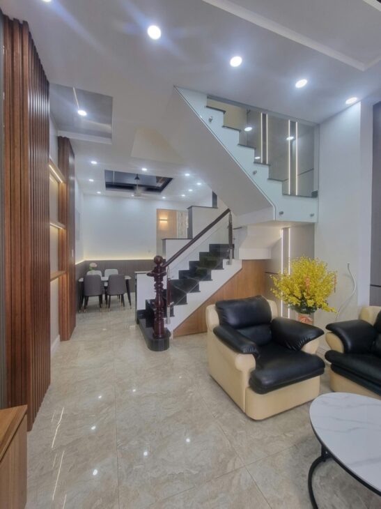 NHÀ 3 TẦNG MỚI ĐẸP – THẠNH LỘC 19 – GIÁ CHỈ 5.35 TỶ