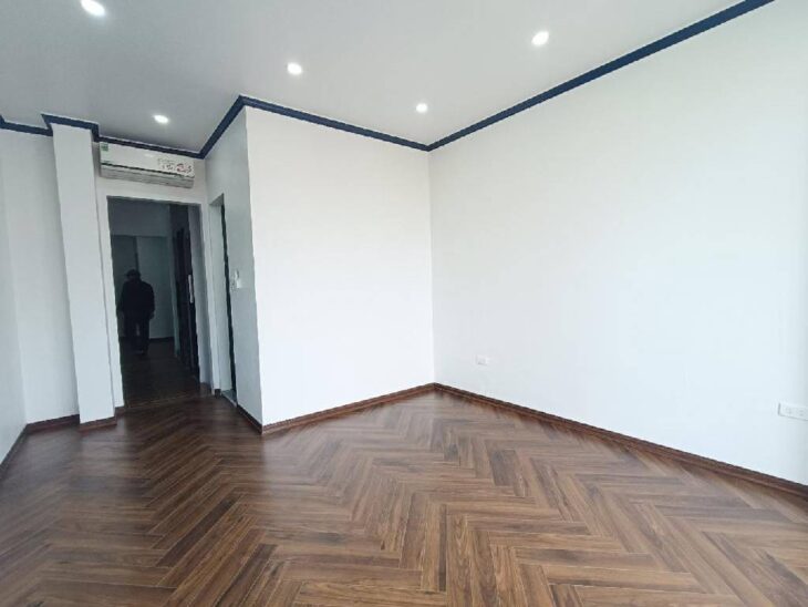 HIẾM! NHÀ LÔ GÓC PHÚ VIÊN – Ô TÔ TRÁNH – CÓ VỈA HÈ – VIEW SÔNG HỒNG – KINH DOANH ĐỈNH!