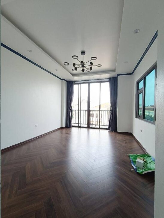 HIẾM! NHÀ LÔ GÓC PHÚ VIÊN – Ô TÔ TRÁNH – CÓ VỈA HÈ – VIEW SÔNG HỒNG – KINH DOANH ĐỈNH!