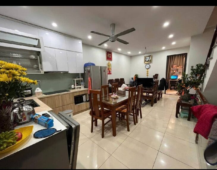 HIẾM! NHÀ PHỐ TRẠM VIEW SÔNG HỒNG – Ô TÔ THÔNG – ĐANG CÓ DÒNG TIỀN 160 TRIỆU/NĂM!