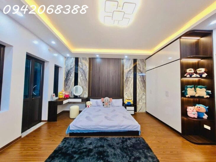 siêu phẩm Kim Mã, Ba Đình, 42m2, nhà 5 tầng, thiết kế hiện đại, ngõ thông gần phố, full công năng
