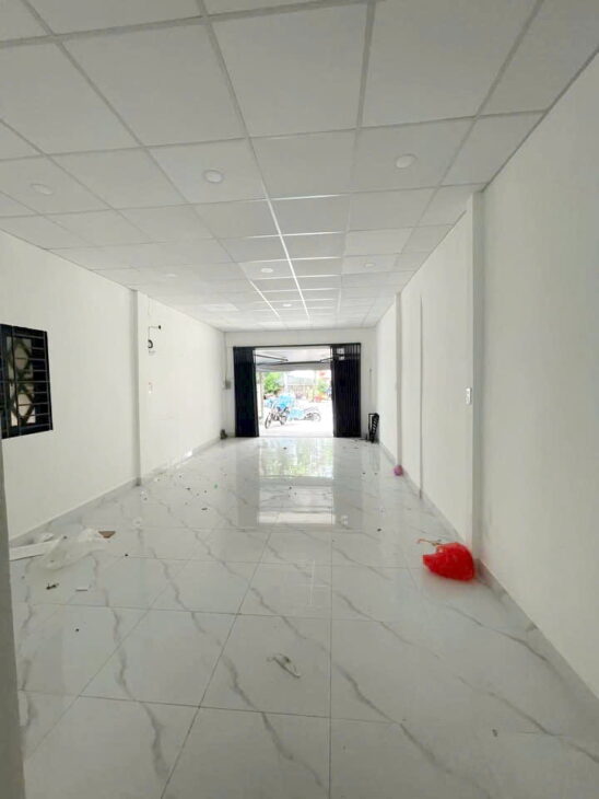 Cho thuê NNC mặt tiền Hưng Phú P9Q8. Giá 18 triệu