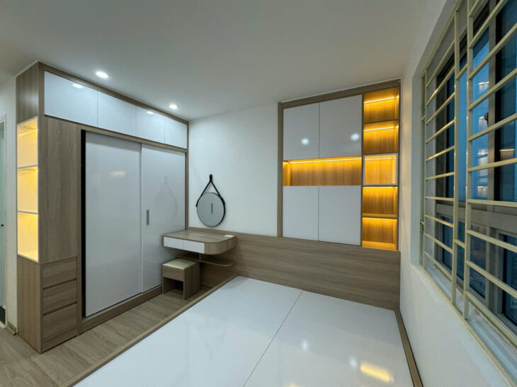 Bán căn hộ tầng 18 chung cư HH Linh Đàm 67m2, 2 ngủ, view thành phố giá chỉ 3 tỷ