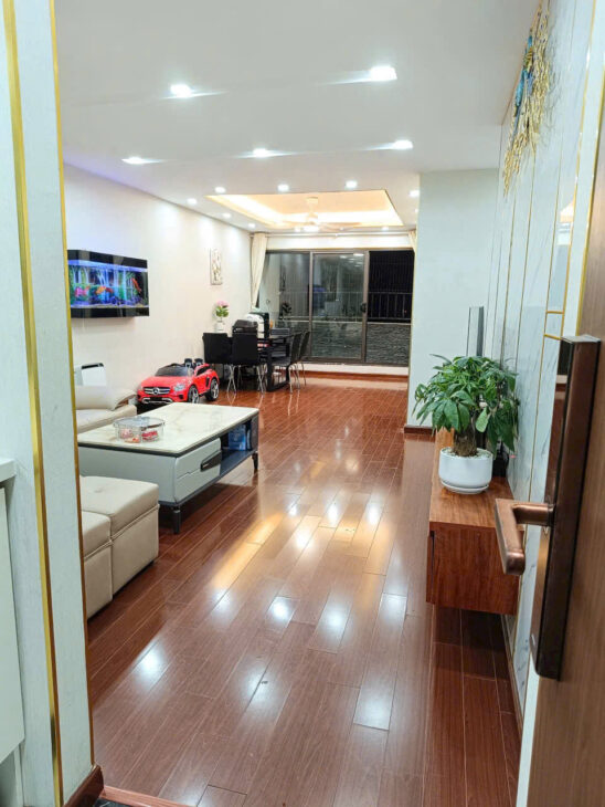 Căn hộ chung cư view hồ 83m2, 3 ngủ toà HH Linh Đàm giá chỉ 3.x tỷ