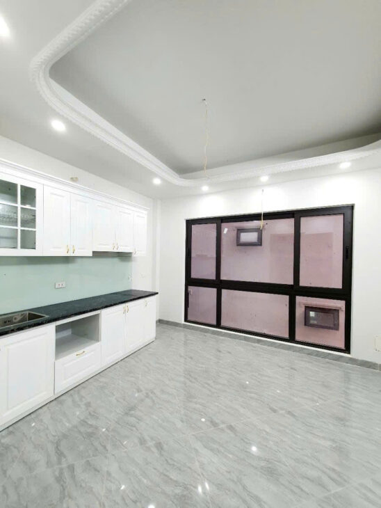 NHÀ ĐẸP MỚI TINH . Cổ Nhuế – Bắc Từ Liêm 35m 6 tầng mặt tiền 4,3m 7,25 tỷ sổ đỏ vuông vắn cất két