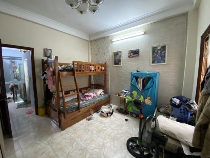 NHÀ TRUNG TÂM CẦU GIẤY GẦN PHỐ – VỊ TRÍ ĐẸP 50M RA PHỐ – NGÕ BA GÁC _ 5 TẦNG 6 NGỦ– 47M2 – 12 TỶ