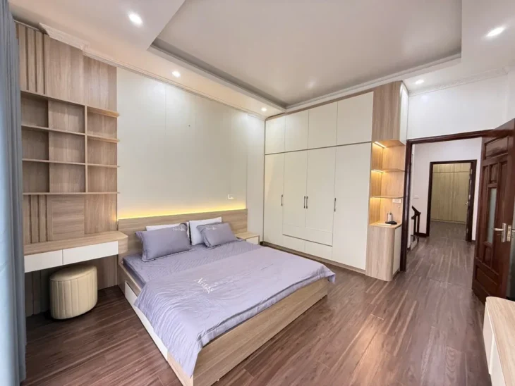 Bán LK Giếng Sen 55mx5 tầng, vỉa hè, phân lô, ô tô tránh, full nội thất 16 tỷ
