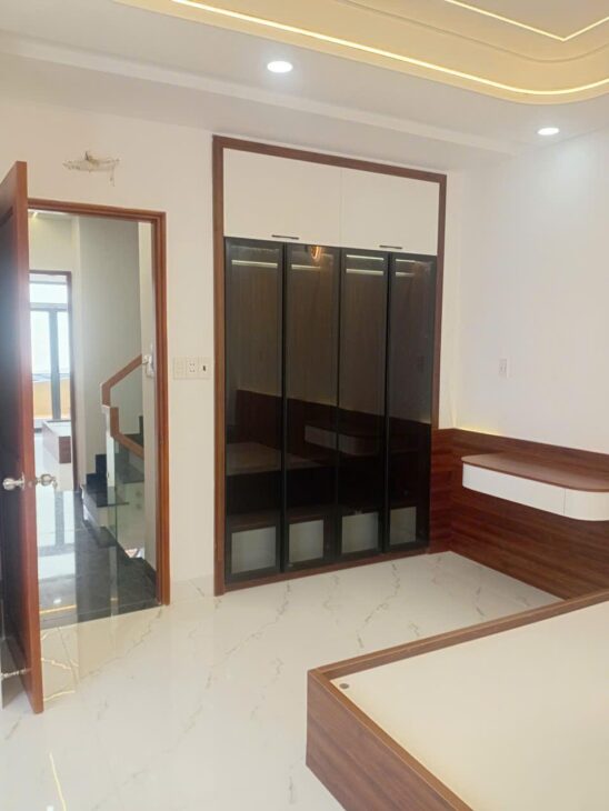 Góc 2 MT Hxh – Chiến Lược – Bình Trị Đông – Bình Tân – 71m2 – 5T – 5PN – Chỉ 7Ty