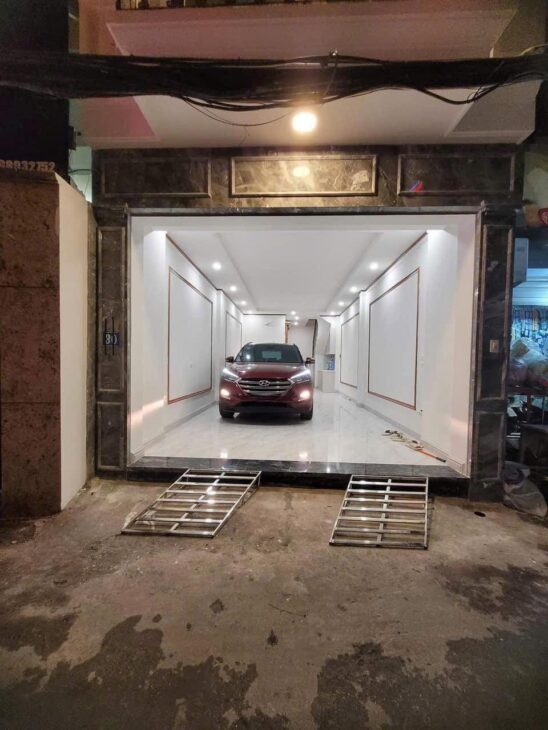 Khúc Thừa Dụ, Cầu Giấy, 49m2, MT 4.2m, 7T, Thang máy, ngõ oto, chỉ 19.5 tỷ !!!