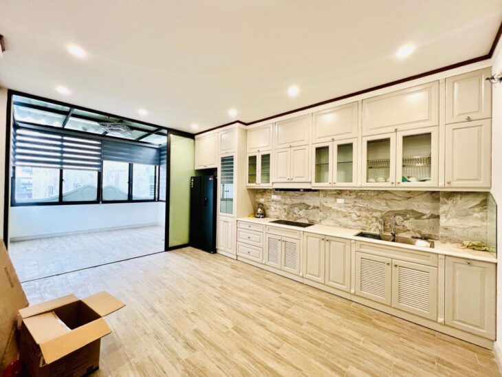 Khúc Thừa Dụ, Cầu Giấy, 49m2, MT 4.2m, 7T, Thang máy, ngõ oto, chỉ 19.5 tỷ !!!