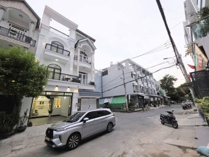 Bán Nhà Mặt Phố KD Đào Tông Nguyên, Nhà Bè: 4 Tầng, Giá 6.9 Tỷ,