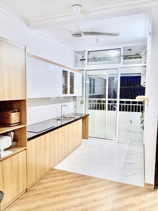 💥Tòa 24T Hoàng Đạo Thúy 121m 3PN, Mới đẹp ở ngay, 9.45 tỷ trung tâm Cầu Giấy