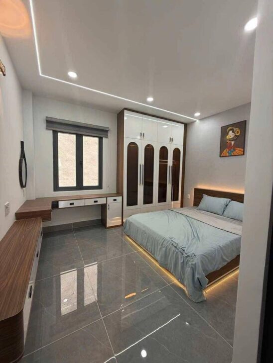 SIÊU PHẨM 5 TẦNG THIẾT KẾ SANG TRỌNG HIỆN ĐẠI 53M2, TẶNG FULL NỘI THẤT CAO CẤP. GẦN NGÃ BA ĐÔNG