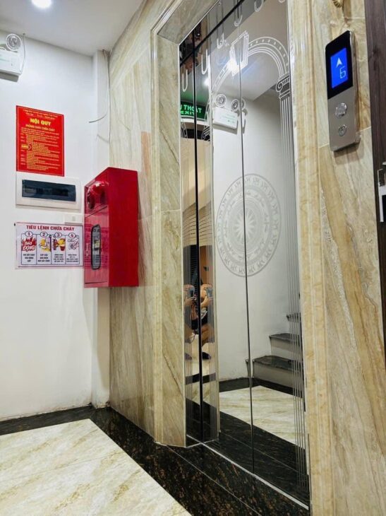 MẶT PHỐ KIM MÃ – TÒA VĂN PHÒNG 7 TẦNG + 1 HẦM – 50M² – 29,8 TỶ