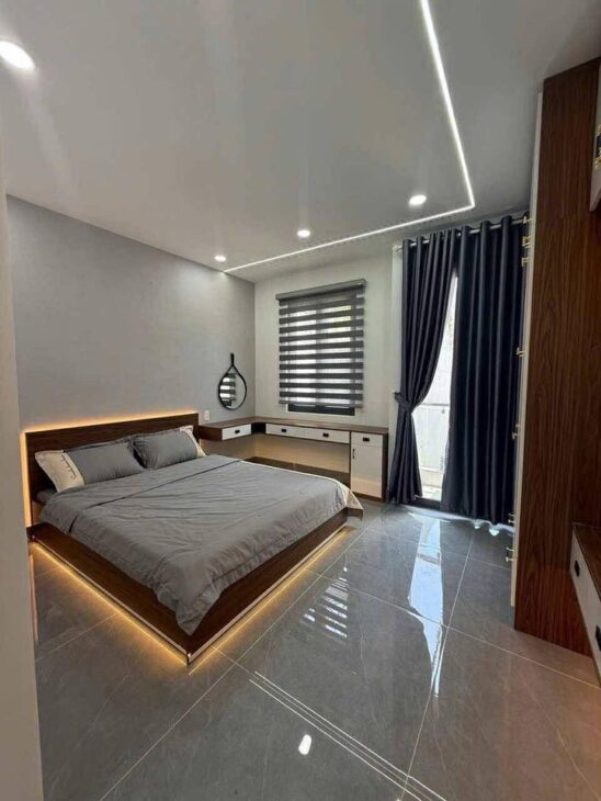 SIÊU PHẨM 5 TẦNG THIẾT KẾ SANG TRỌNG HIỆN ĐẠI 53M2, TẶNG FULL NỘI THẤT CAO CẤP. GẦN NGÃ BA ĐÔNG